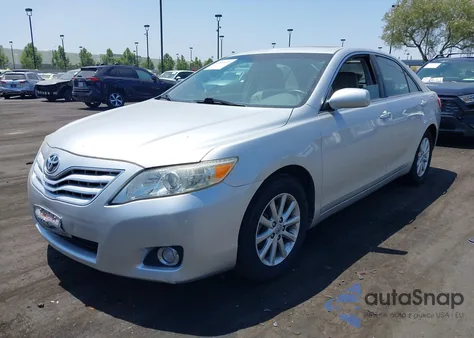 2010 Toyota Camry Xle V6 z USA, uszkodzony, nr VIN JTNBK3EK8A3047254